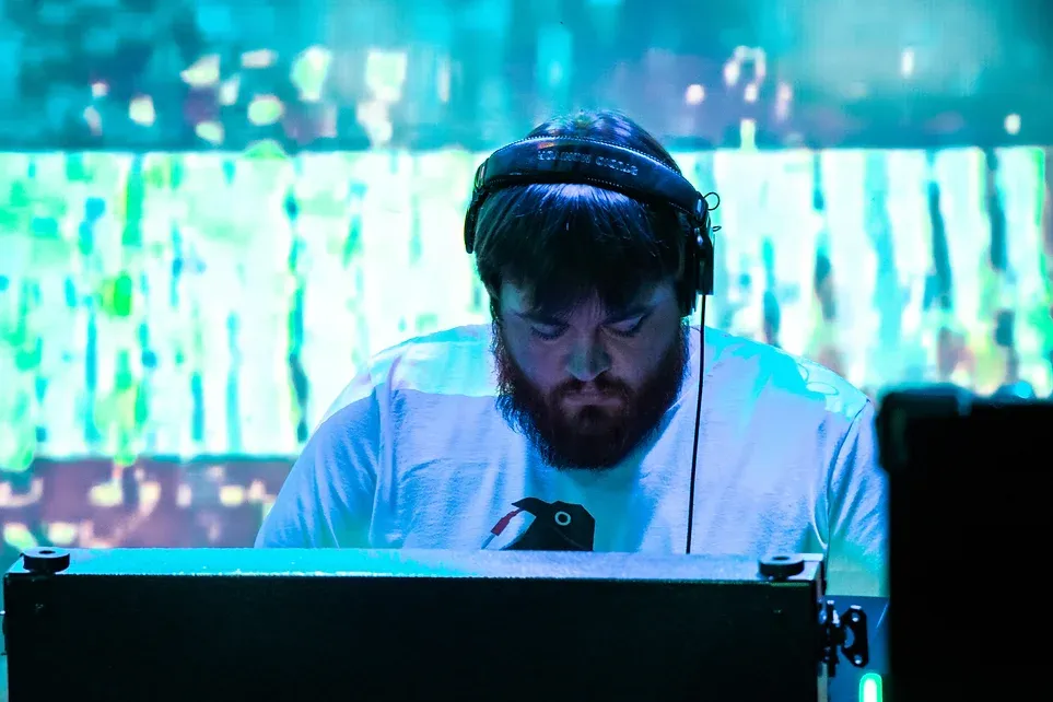 Image of live synth performances